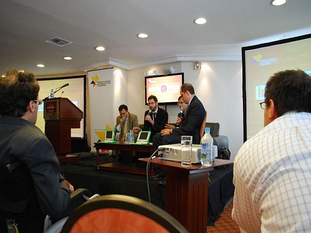 FastPivot's Jonathan Poston with other conference speakers taking audience questions at Government of Ecuador Innovation Technology Conference FastPivot's Jonathan Poston with other conference speakers taking audience questions at Government of Ecuador Innovation Technology Conference